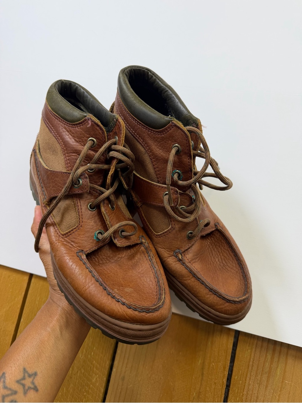 Timberland Brown Leather Chukka Boots with Olive Collar